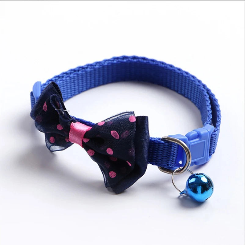 Modisches Schleifenhalsband für Hunde und Katzen, weiches und bequemes Haustierzubehör-Set mit Glocke, universelles Halsband für Katzen und Hunde.