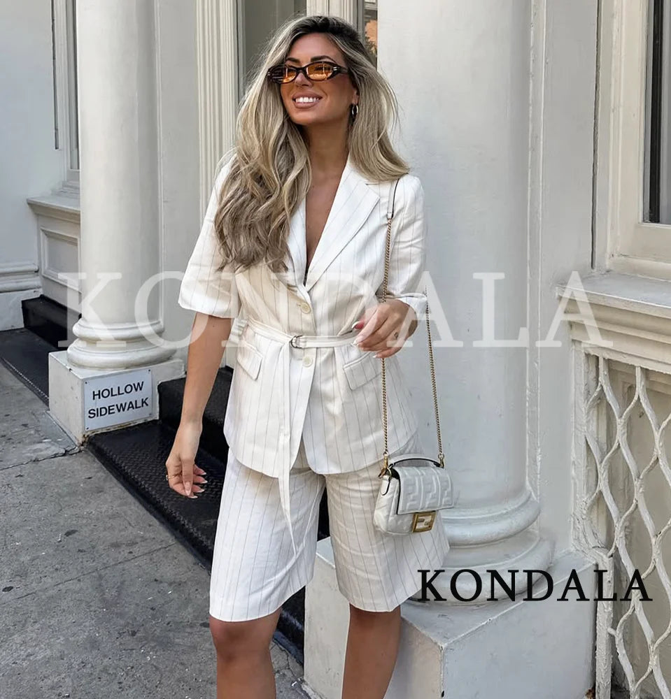 KONDALA Damen Büro-Outfit Gestreiftes Blazer-Set mit Gürtel Blazer mit Taschen Shorts Neue Mode 2026 Frühling Sommer Urlaub Lässiges Shorts-Set