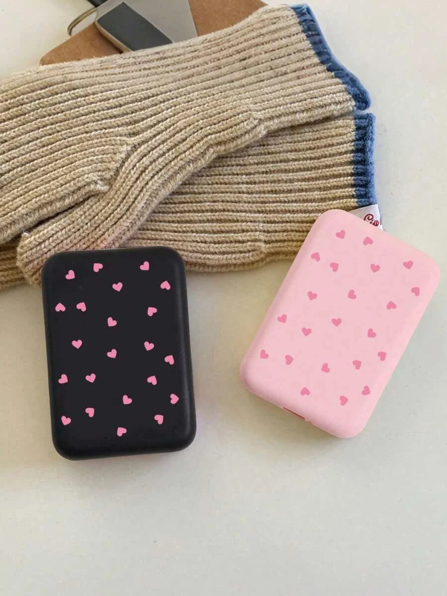 2er-Set Herzförmige Powerbank-Schutzhülle, kompatibel mit A2384 1460mAh Akku, passend für iPhone 17/16/15/14 Serie, kabellose Lade-Schutzhülle, weiche TPU Anti-Sturz-Schutzhülle, süßes Geschenk für Frauen (nur die Hü