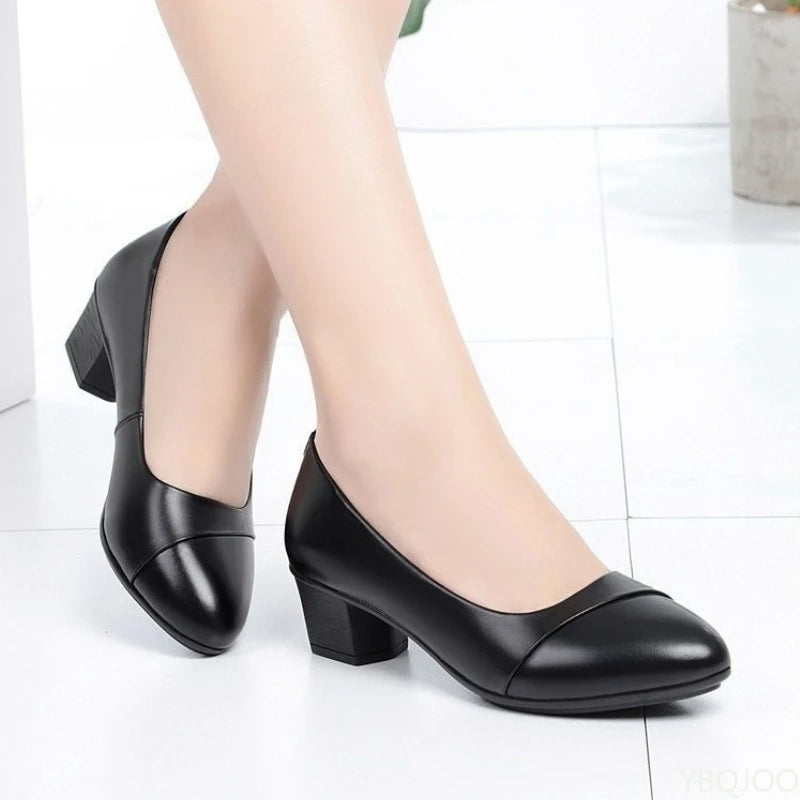Frühling und Sommer, weiche Sohle, bequem, rutschfest, modische Damen-High-Heels, neuer mittlerer Absatz, Mutter-Arbeits-Damenschuhe 2025,