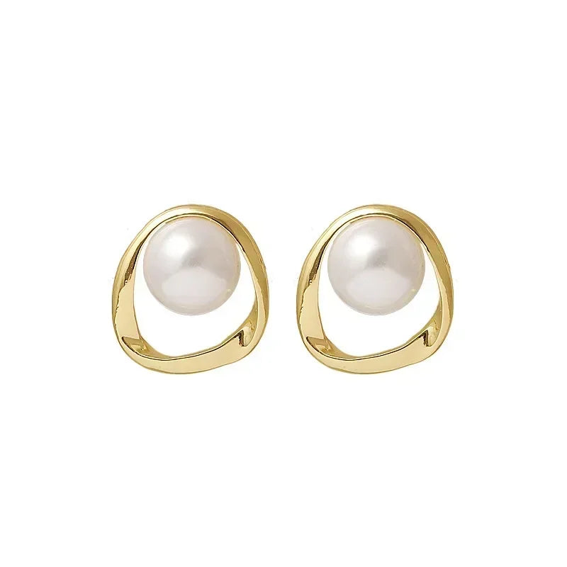 Imitation Perle Ohrring für Frauen Gold Farbe Runde Stud Ohrringe Koreanische Zarte Unregelmäßige Design Ungewöhnliche 2023 Mode Schmuck