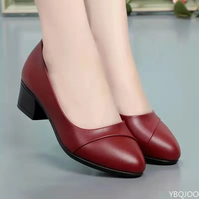 Frühling und Sommer, weiche Sohle, bequem, rutschfest, modische Damen-High-Heels, neuer mittlerer Absatz, Mutter-Arbeits-Damenschuhe 2025,