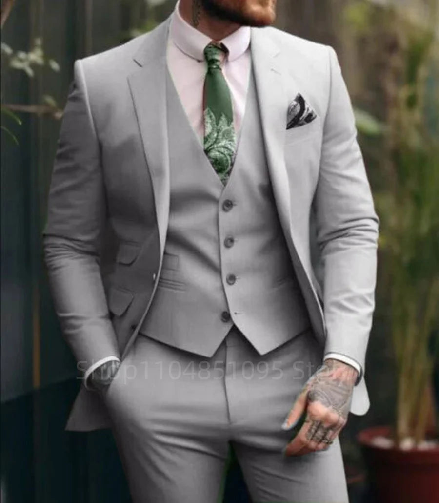 Neueste 3-teilige Sets Formal Slim Fit Herrenanzug Eleganter Bräutigam Smoking Hochzeit Business Party Anzüge Kerbe Revers Blazer MaleBlazer