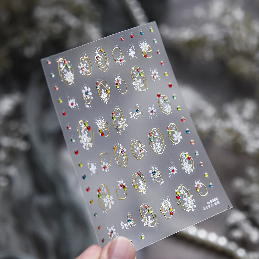 1 Stück 5D Dazzling Christmas Nail Art Aufkleber Gold/Rosa/Blau/Lila Weihnachtsbaum Schneekranz Nagelaufkleber Charmante Weihnachten Nageldeko