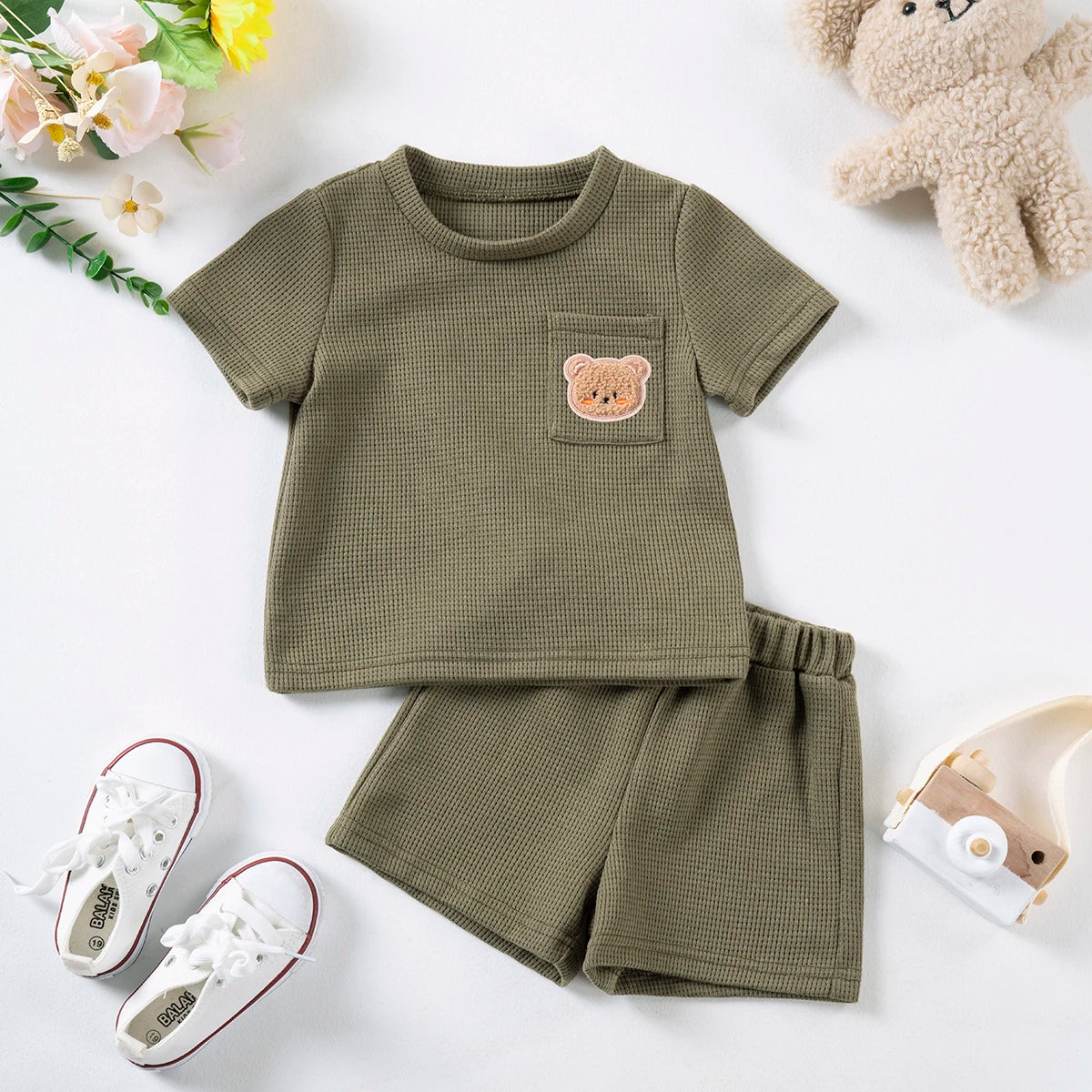 Kinder Anzug Sommer Jungen Mädchen feste Farbe Anzug 0-6y niedlichen Bären Kurzarm + atmungsaktive Shorts 2 stücke bequem und haut freundlich