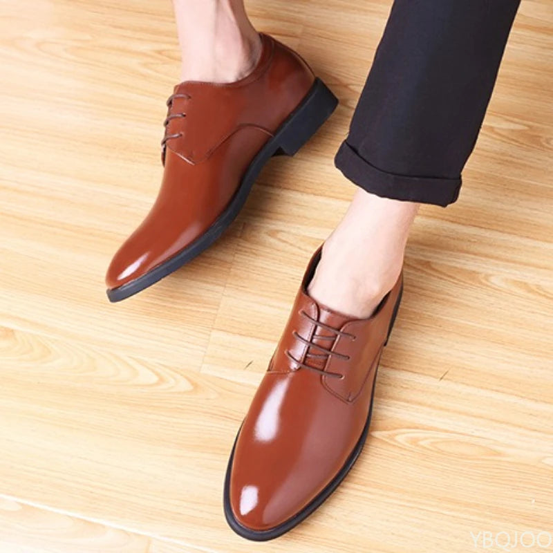 Große modische Herren-Büro-formelle Schuhe, niedrig geschnitten, täglich, bequem, spitze, multifunktionale Herren-Hochzeits-Herrenschuhe