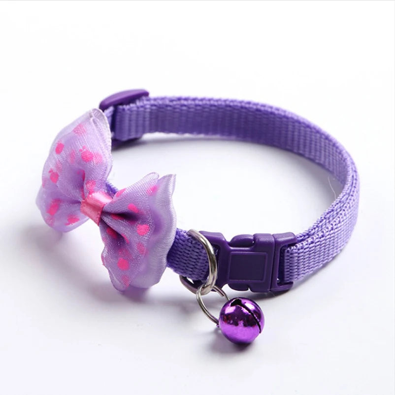 Modisches Schleifenhalsband für Hunde und Katzen, weiches und bequemes Haustierzubehör-Set mit Glocke, universelles Halsband für Katzen und Hunde.