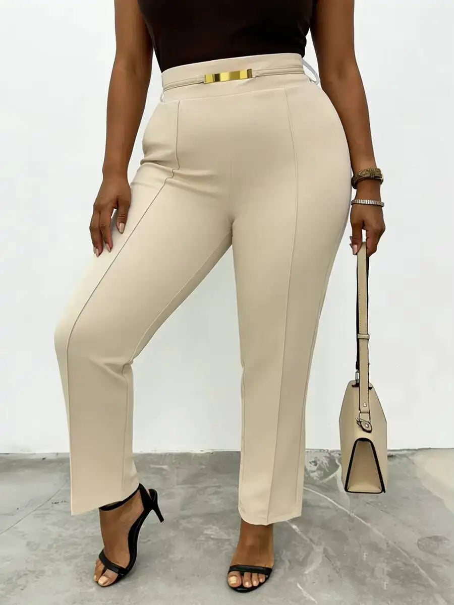 Damen Plus Size Beige Hochtaillierte Anzughose mit Metallschnallen-Dekor, Vertikaler Naht, Schlanke Gerade Hose für Büro, Frühling und Sommer