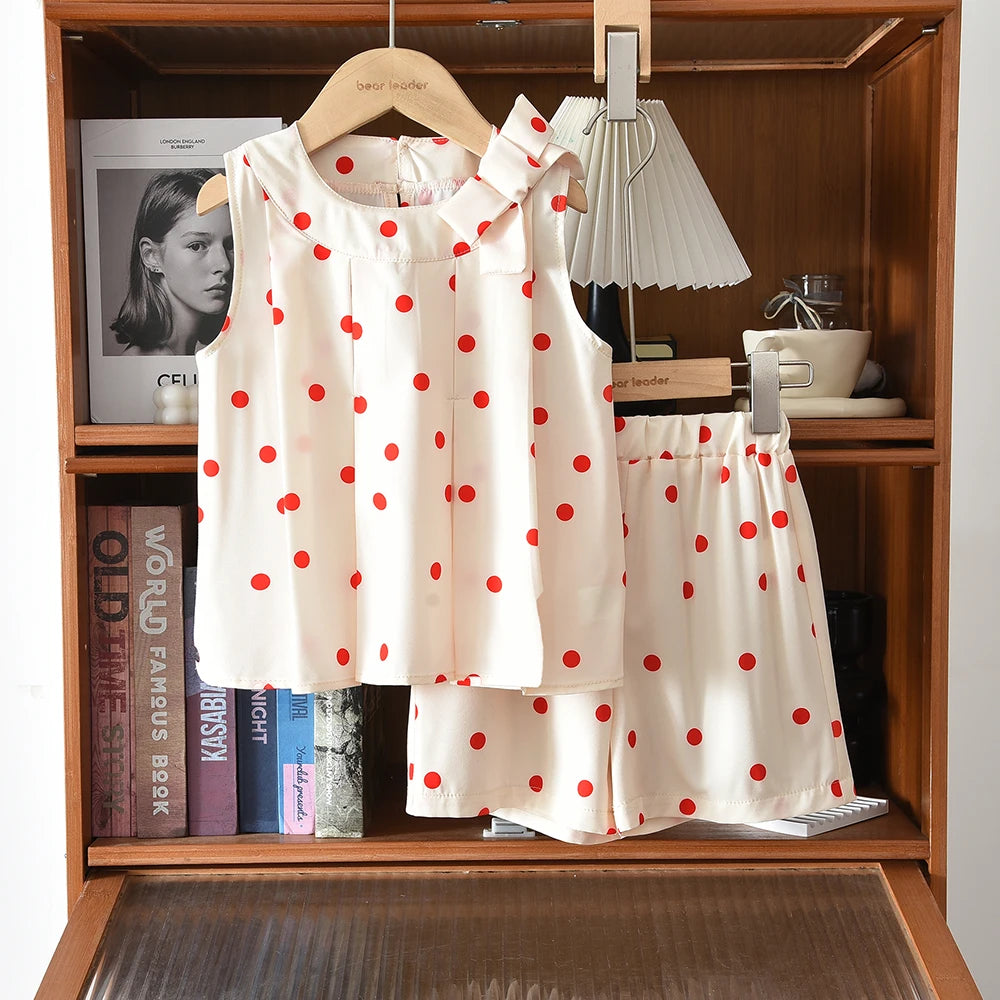 Bär Führer Süße Rosa Mädchen Kleidung Sommer Ärmellose Bogen Dekoration Plissee Weste + Shorts 2 Stück Olid Farbe Casual kinder Set