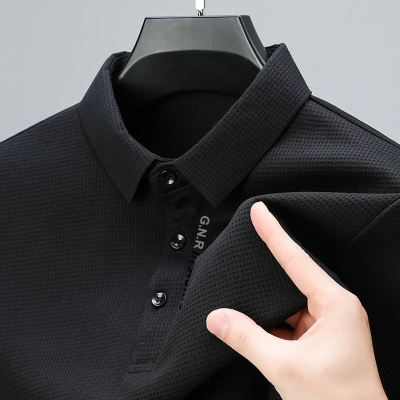 Herren-POLO-Shirt mit Waffelmuster und langen Ärmeln und lässigem Revers-Oberteil mit Buchstabendruck