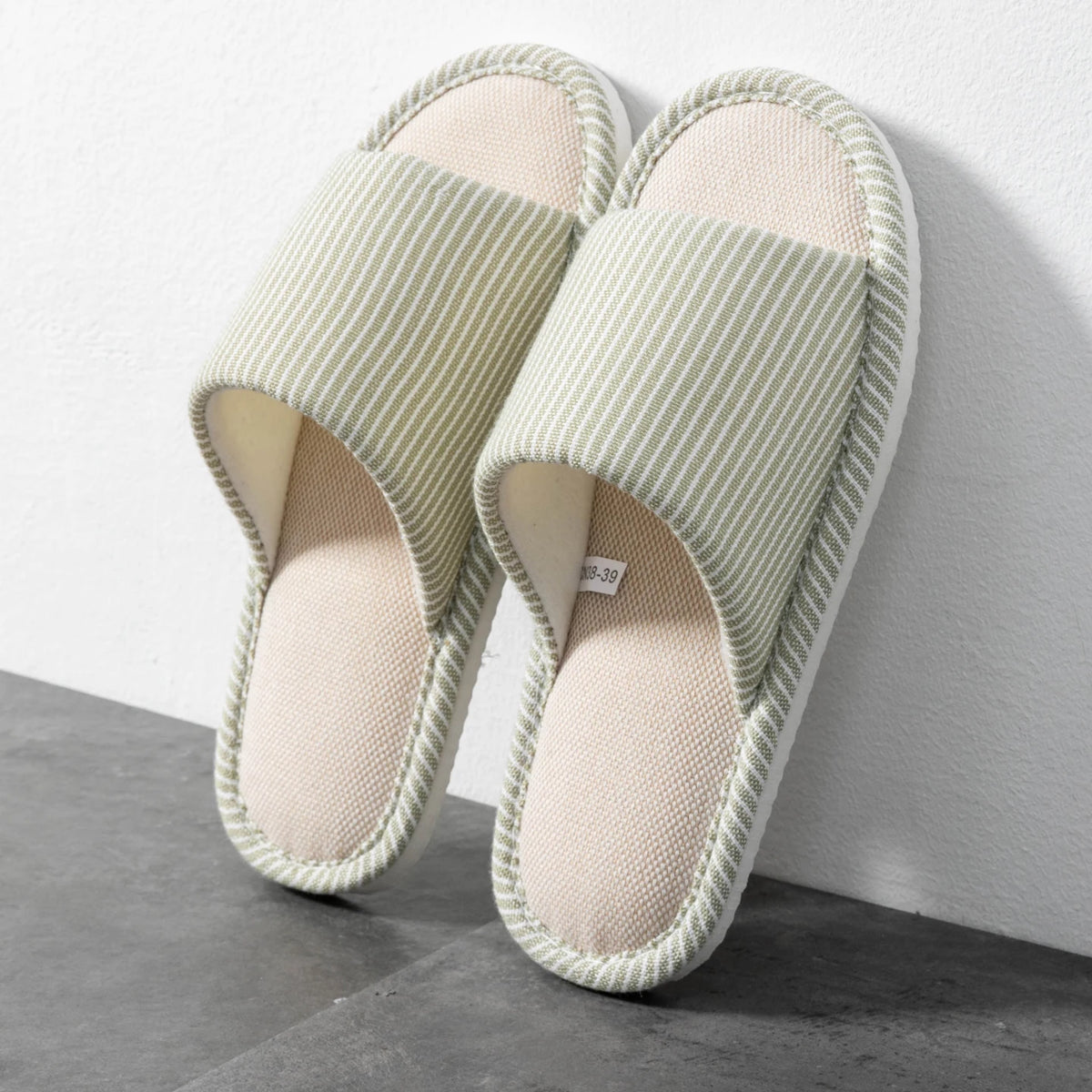 Herren Rutschfeste Leinen-Hausschuhe für Frühling und Sommer, Atmungsaktive Innenraumschuhe mit Offener Zehenpartie und Rutschfestem Streifendesign