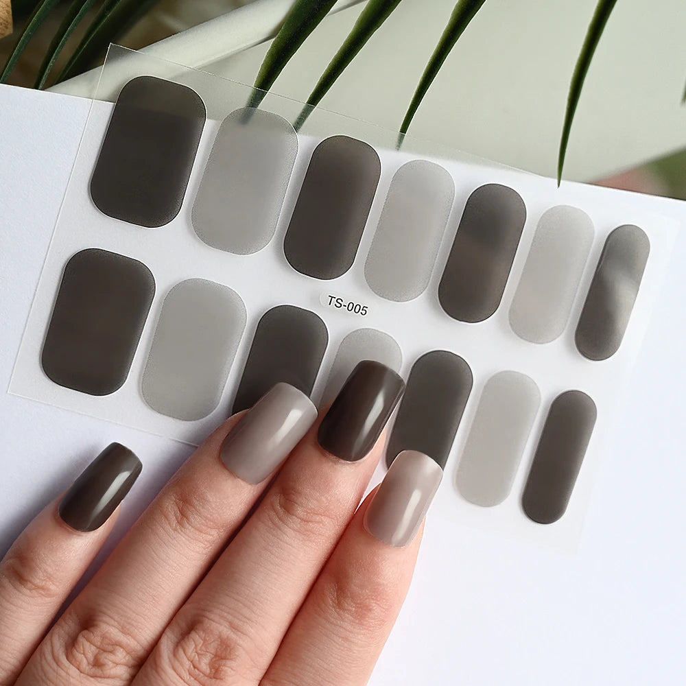 14 Tipps Full Wrap Nagellack Aufkleber Selbstklebende einfarbige Gel-Nagelstreifen Kunst Aufkleber Nicht halbgehärtete DIY Nageldekorationen