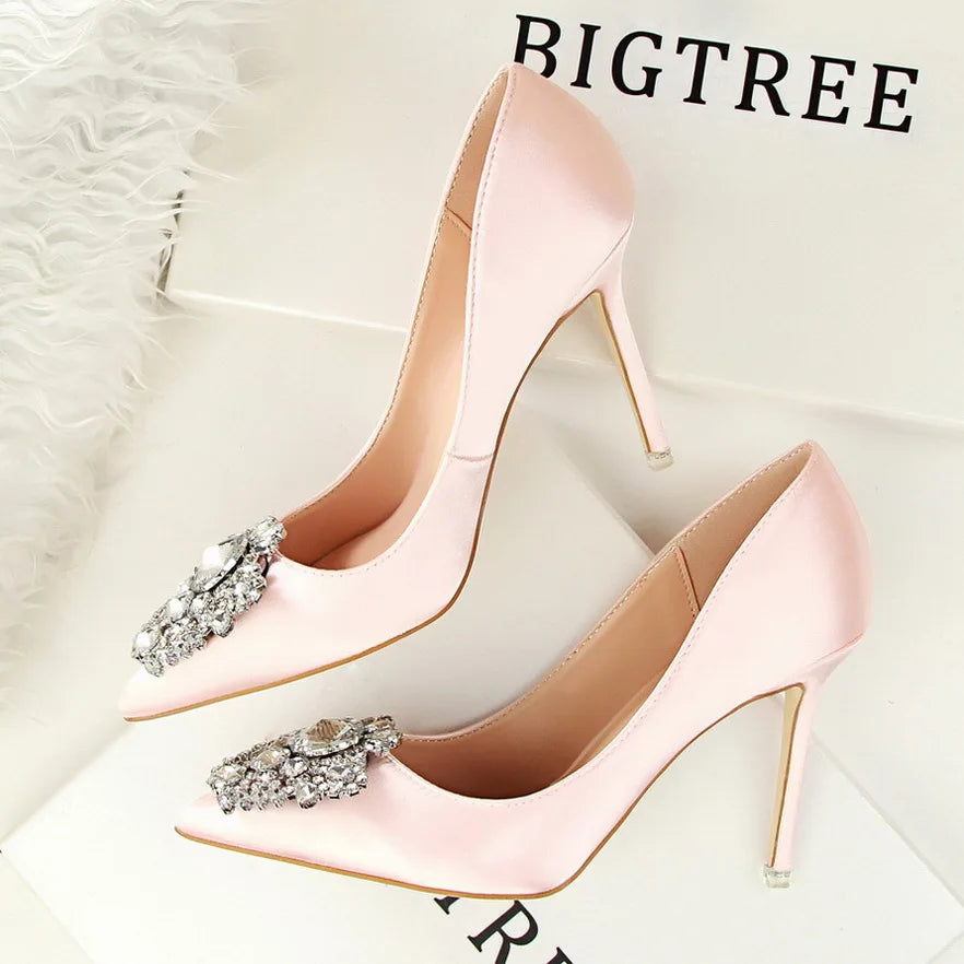 Frauen Satin 10 cm High Heels Sexy Kristall Drag Queen Pumpen Weibliche Spitz Neue Grüne Formelle Anlässe Abend Bankett schuhe