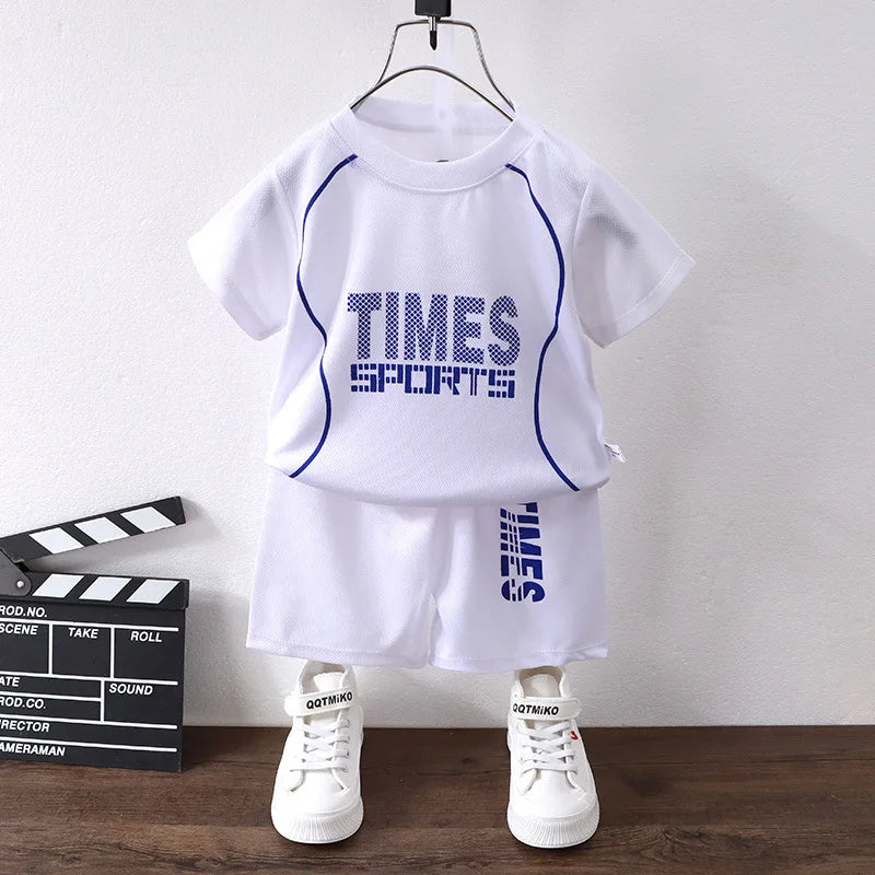 2026 Neues Kinder-Set für Jungen: Sommerliches, schnell trocknendes Sport-Set mit Buchstaben-Print, Kurzarm-Shirt und Shorts, 1-12 Jahre