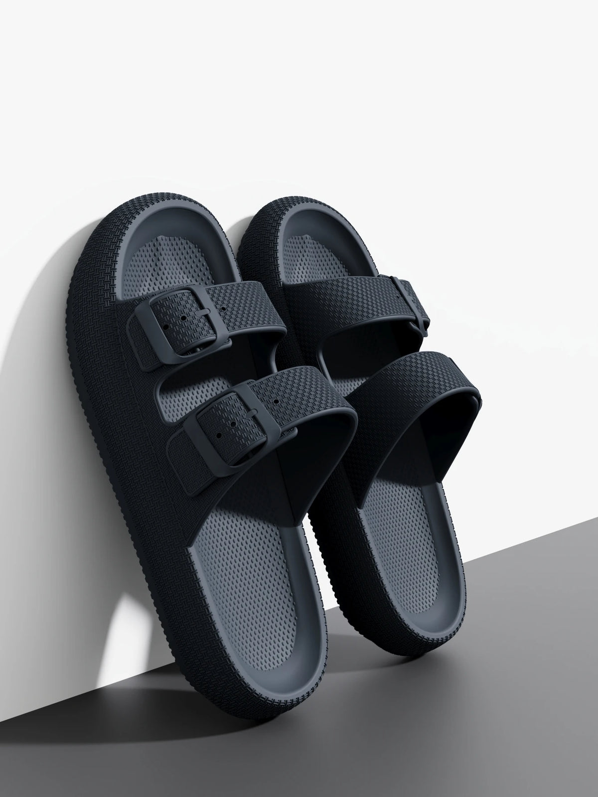 2025 Neue Herren-Outdoor-Mode-Sandalen mit dicker Sohle – Rutschfeste Dusch- und Badeschlappen, leichte, bequeme Hausschuhe