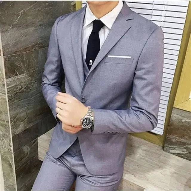 Hochzeitsanzug Dreiteiliges Set Herren Casual Slim Fit Business Koreanischer Stil Hochzeits-Festkleidung AE Lagerware Marke Chinesischer Herkunft