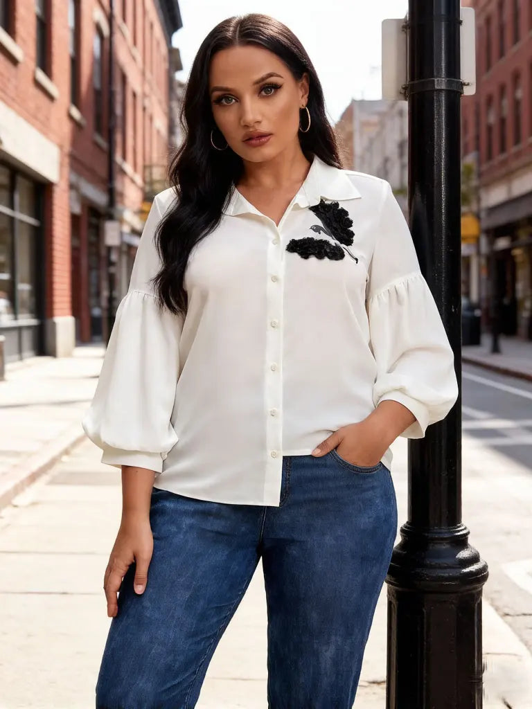 Damen Weiße Satin-Bluse mit Laternenärmeln und 3D-Blumen-Vogel-Stickerei Elegantes Büro-Arbeitsoberteil
