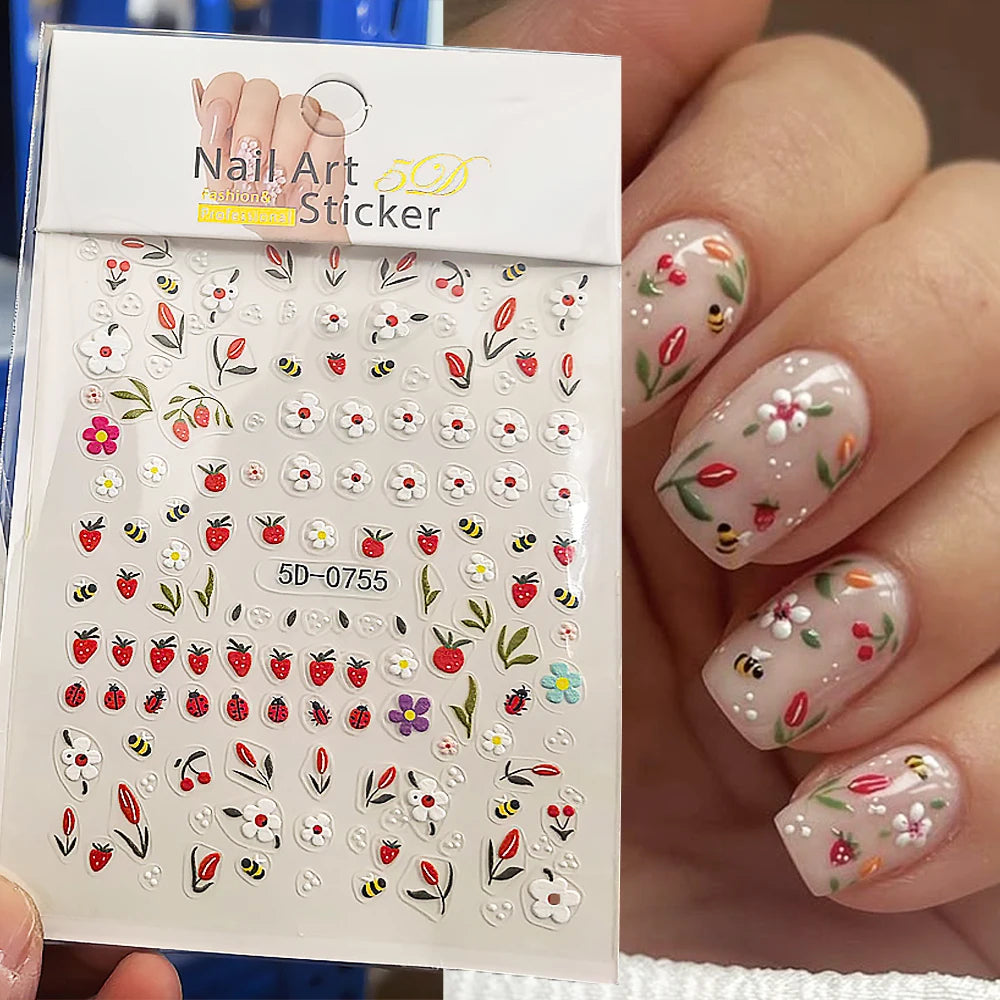 5D Süße Erdbeer- und weiße Gänseblümchen-Nagelaufkleber, geprägte Marienkäfer-, kleine Biene- und Tulpen-Design-Nagelsticker, DIY Frühlings-Blütenblätter-Deko