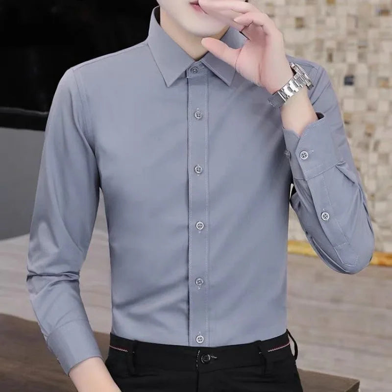 Einfarbiges Business-Casual-Formelles Hemd für Herren. Modisches, klassisches, schlankes, einfarbiges Langarmhemd, kein Bügeln, soziale Qualität
