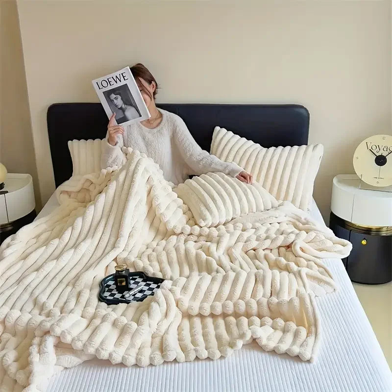 Leichte, luxuriöse, einfarbige, multifunktionale Kaninchen-Samt-Decke, Winter, dickes, warmes Flanell, verwendet für Schlafzimmer, Wohnzimmer, Decke