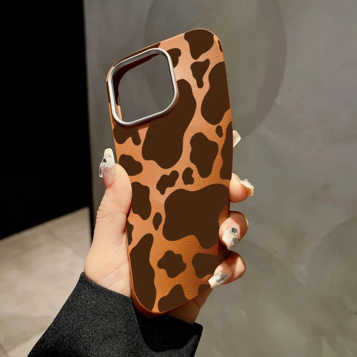 Für iPhone 17 Hülle, brauner Kuh-Druck, Litschi-Muster, Handyhülle für iPhone 16 Pro Max 15 14 13 12 11 XS X XR 7 8 Plus 16E Air Cover