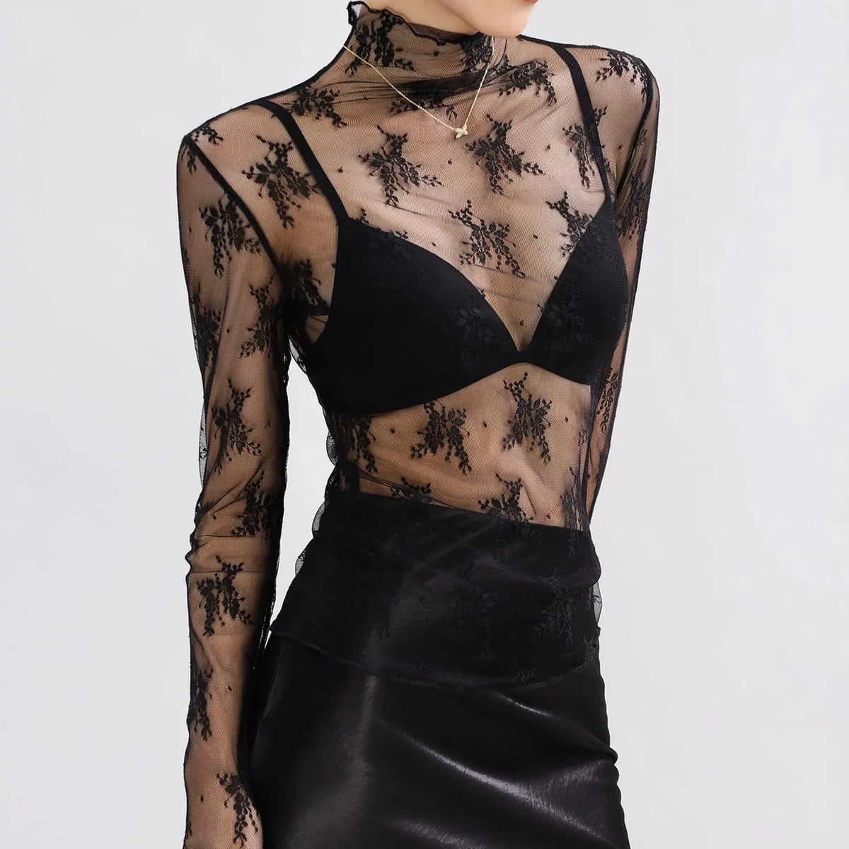 Elegante Damen-Bluse mit Hohem Kragen und Polka Dots, Mesh-Spitzenbesatz, Puffärmel, Schlanke Passform, Büro-Damenmode, Tägliche Oberteile