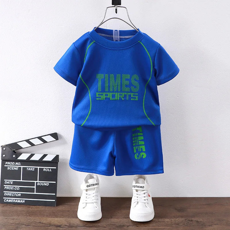 2026 Neues Kinder-Set für Jungen: Sommerliches, schnell trocknendes Sport-Set mit Buchstaben-Print, Kurzarm-Shirt und Shorts, 1-12 Jahre