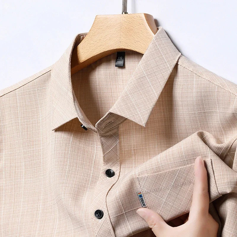 Neues, kurzärmliges, bedrucktes Business-Casual-Hemd für Herren mit Faltenbeständigkeit, kein Bügeln, bequemes, vielseitiges Oberteil für die ganze Saison