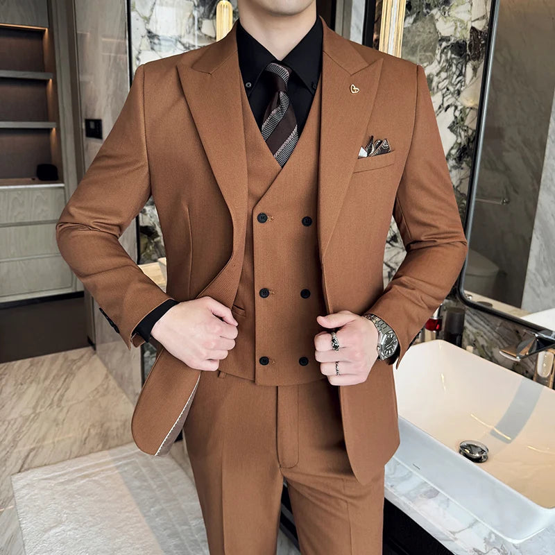 Slim-Fit Dreiteiliges Set im koreanischen Stil mit zwei Knöpfen für Trauzeugen, formelle Hochzeit, Business-Anzug, hübscher Bräutigam, Trauzeugenkleid, hoch