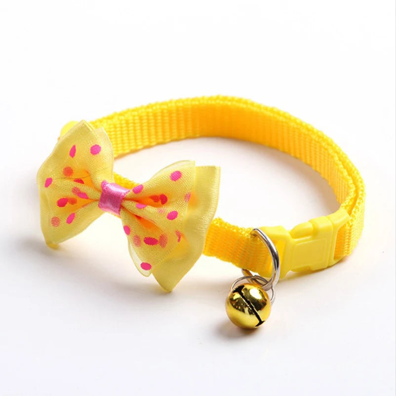 Modisches Schleifenhalsband für Hunde und Katzen, weiches und bequemes Haustierzubehör-Set mit Glocke, universelles Halsband für Katzen und Hunde.
