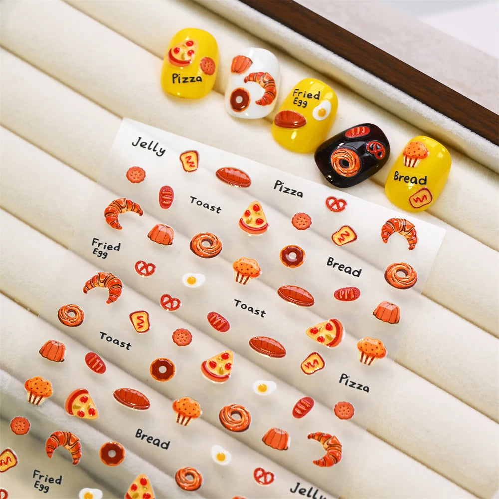 1 Blatt 5D Cartoon Toast Pizza Nagelaufkleber Niedliche Geprägte Brot-, Spiegelei- und Keks-Nagelsticker Frühstücks-Nagelslider