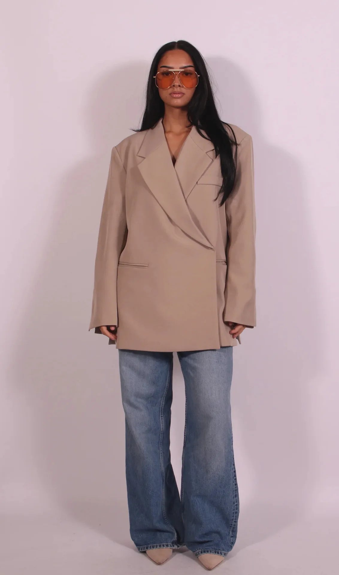 Damen Lockerer Blazer-Anzug Einfarbig Lässiger Umlegekragen Einknopf-Mantel Hochgeschnittene Shorts 2026 Sommer Herbst Formelle Neue Outfits