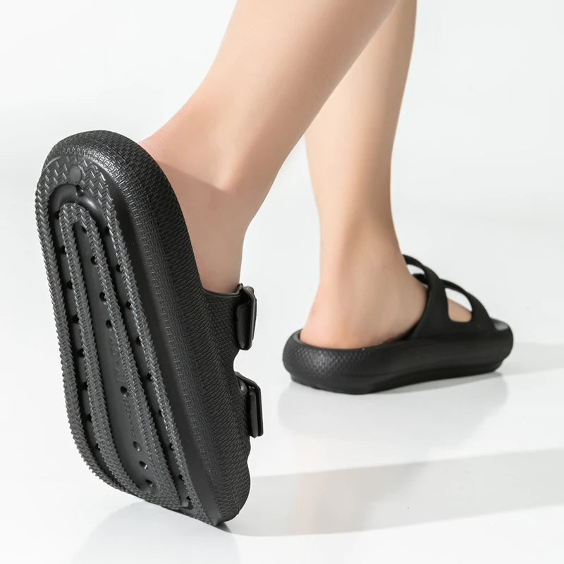 2025 Neue Herren-Outdoor-Mode-Sandalen mit dicker Sohle – Rutschfeste Dusch- und Badeschlappen, leichte, bequeme Hausschuhe