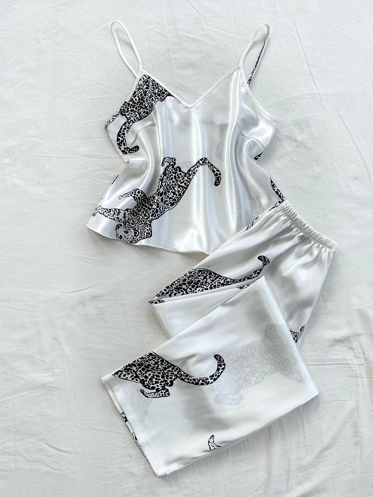 Bequemes, modisches 2-teiliges Pyjama-Set mit Hosenträgern und langen Hosen mit V-Ausschnitt und Leopardenmuster