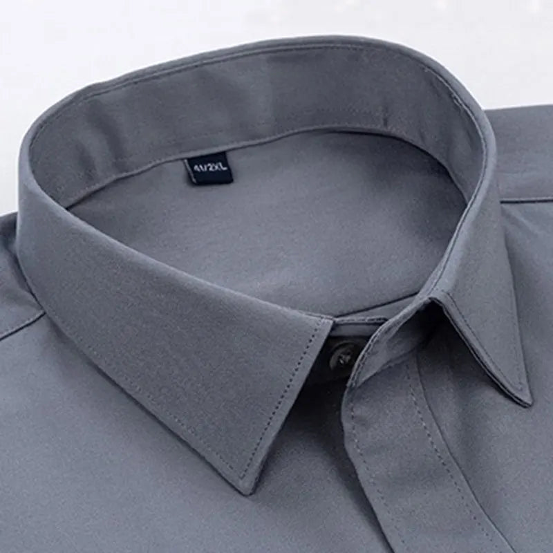 Einfarbiges Business-Casual-Formelles Hemd für Herren. Modisches, klassisches, schlankes, einfarbiges Langarmhemd, kein Bügeln, soziale Qualität