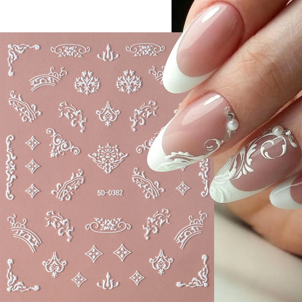 1 Stück 5D geprägte weiße Spitze Blume Nail Art Aufkleber Acryl Blumen Blatt Schmetterling Charme selbstklebende Schieber 10 * 8 cm Maniküre Aufkleber