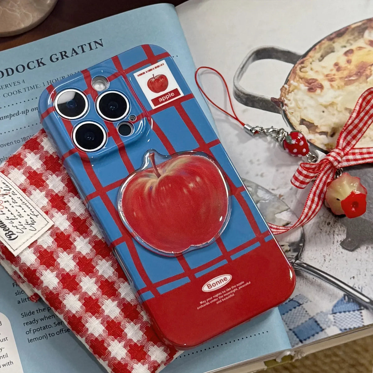Koreanische Karierte 3D Rote Apfel Handyhülle mit Kette für iPhone 17 Air 16 15 14 13 12 11 Pro Max XS XR X 8 Plus Stoßfeste Hartschale
