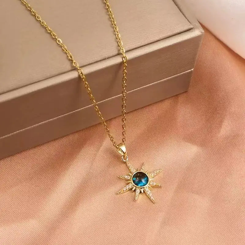 Neue Personalisierte Kreative Hochwertige Halskette für Frauen, Nischen-Luxus Achtzackiger Stern-Anhänger Schmuck, Geschenkidee