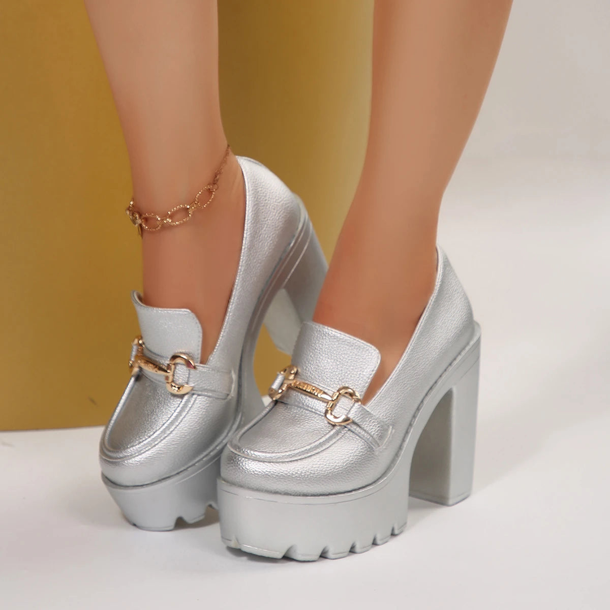 Frauen High Heel Pumps Outdoor High Heels Plattform Schuhe Frau Marke Weiche Leder Luxus Heels Frau Trend Retro Designer Pumpen
