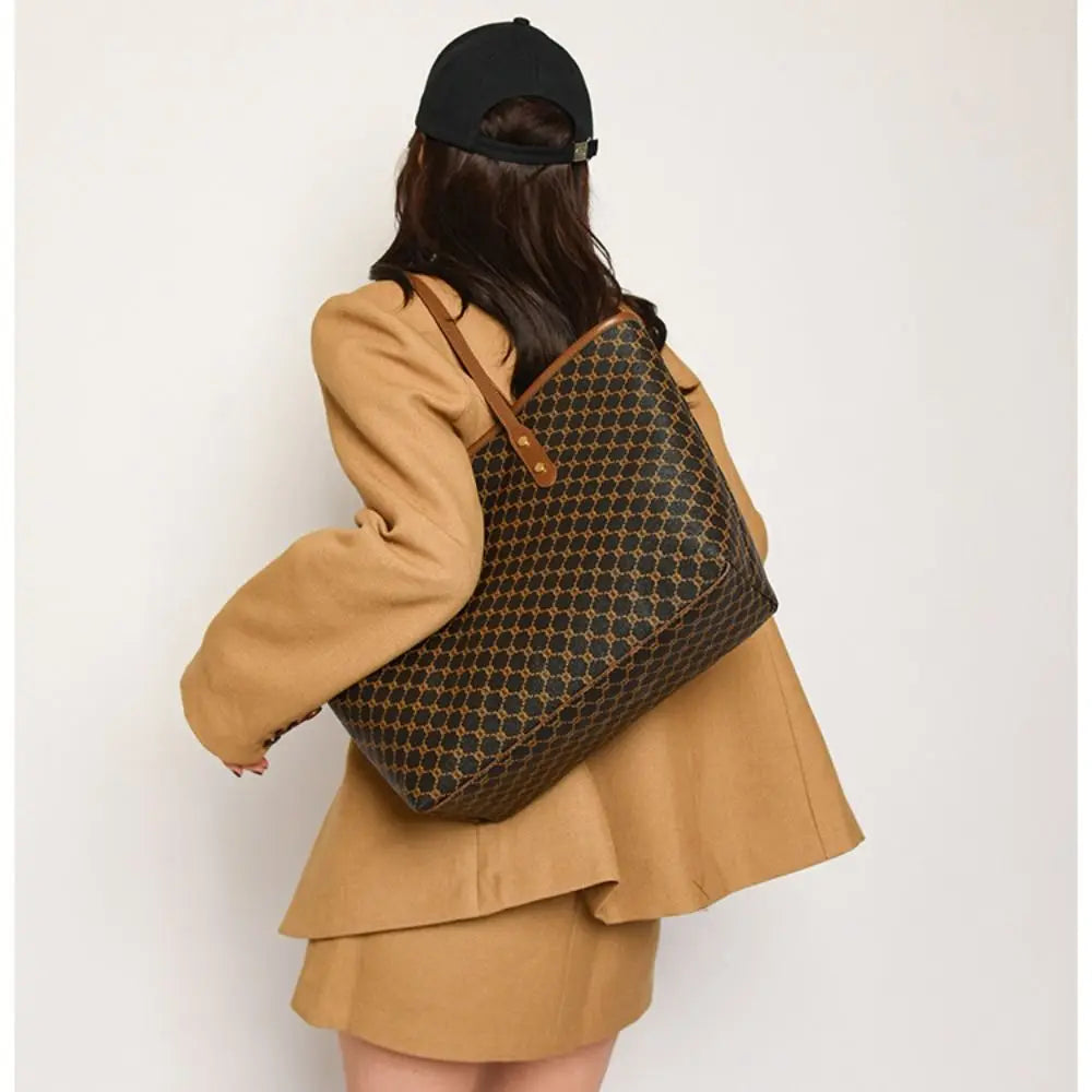 Mode Frauen Handtaschen klassisches Design Umhängetasche große Kapazität Einkaufstasche Damen lässig Pendelt asche