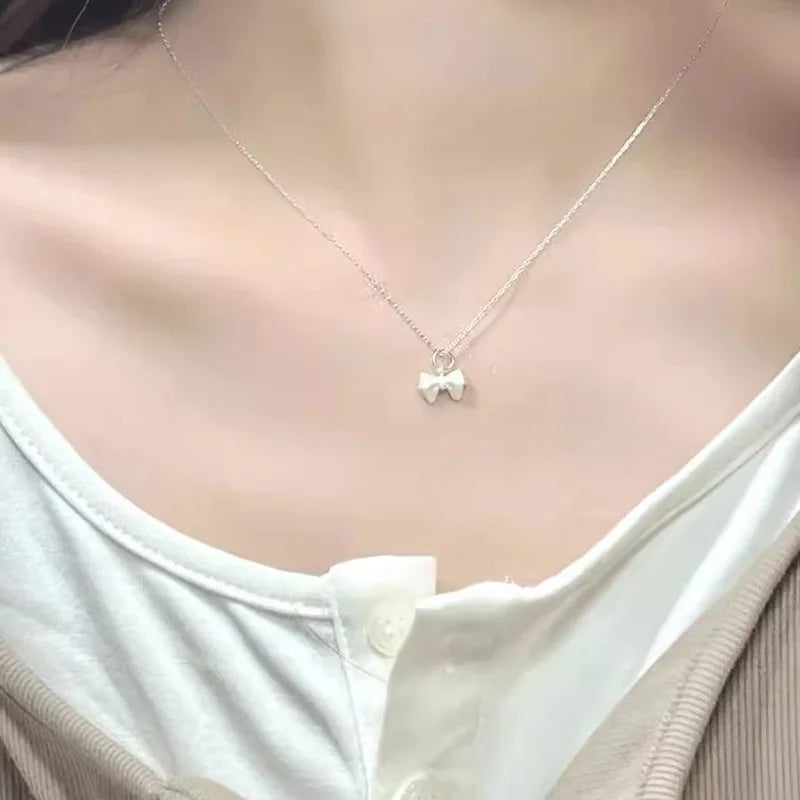 Aihua Mode Minimalistische Runde Opal Anhänger Halskette für Frauen Geometrische Schlüsselbein Ästhetische Kette Sommer Schmuck Zubehör