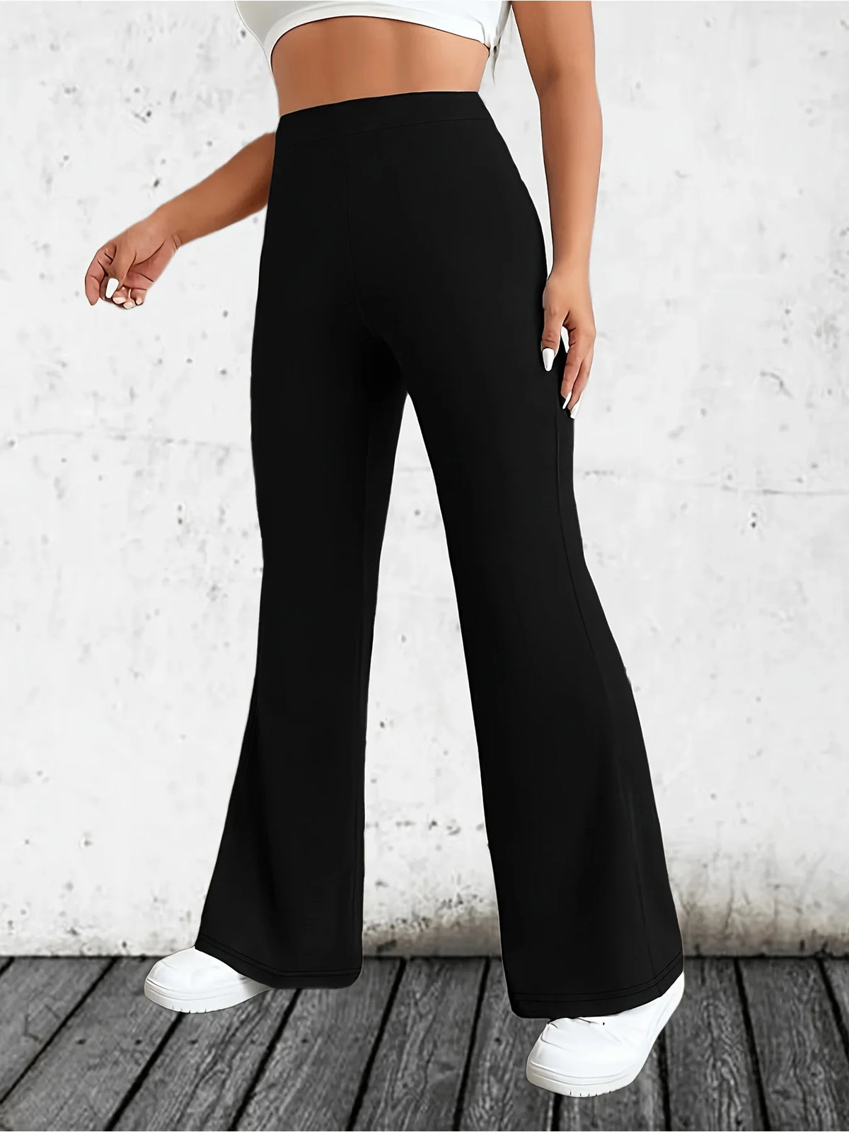 2024 Sommer neue Damen Plus-Size-Britisch Street Style Fashion Style Plissee Design ausgestellte Hose