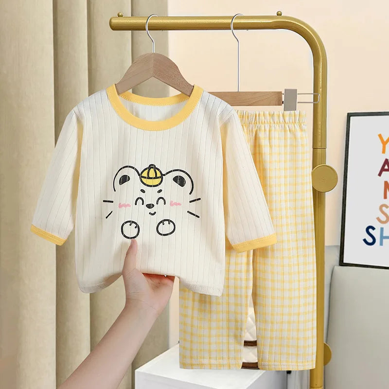 Cartoon Bär Drucken Tops + Hosen Mode Hause Kleidung Jungen Und Mädchen Frühling Sommer 2024 Neue Nachtwäsche 2 stücke Kleinkind dünne Anzüge