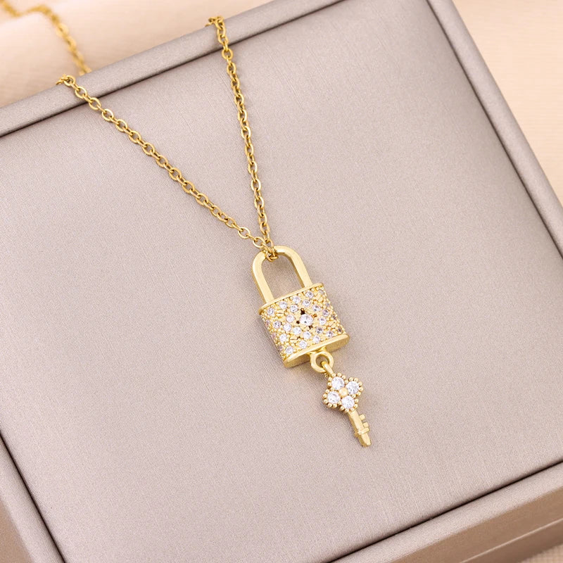 Neue Trendy Zirkon Kristall Anhänger Edelstahl Halskette Für Frauen Koreanische Mode Weibliche Sexy Schlüsselbein Kette Schmuck Großhandel