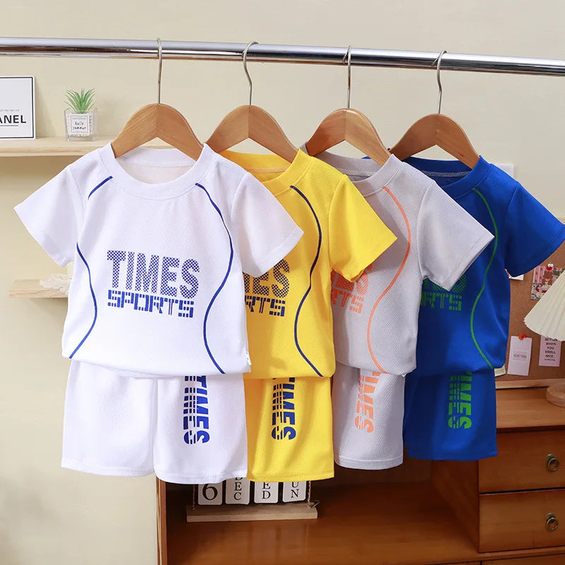 2026 Neues Kinder-Set für Jungen: Sommerliches, schnell trocknendes Sport-Set mit Buchstaben-Print, Kurzarm-Shirt und Shorts, 1-12 Jahre