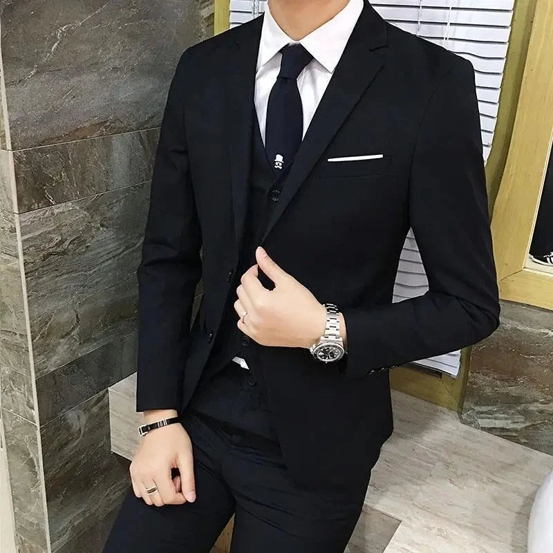 Hochzeitsanzug Dreiteiliges Set Herren Casual Slim Fit Business Koreanischer Stil Hochzeits-Festkleidung AE Lagerware Marke Chinesischer Herkunft