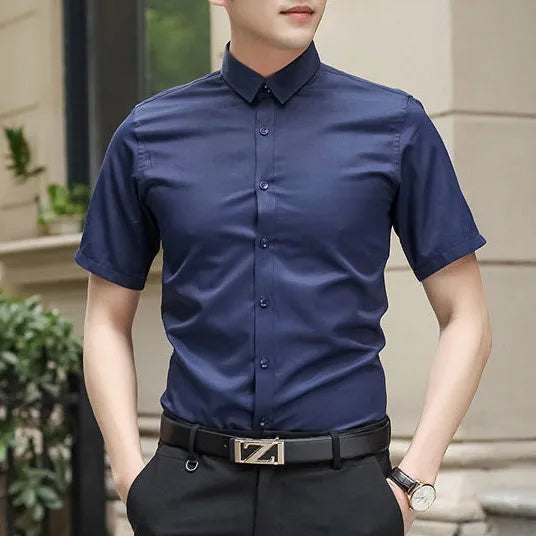 Einfarbiges Business-Casual-Formelles Hemd für Herren. Modisches, klassisches, schlankes, einfarbiges Langarmhemd, kein Bügeln, soziale Qualität