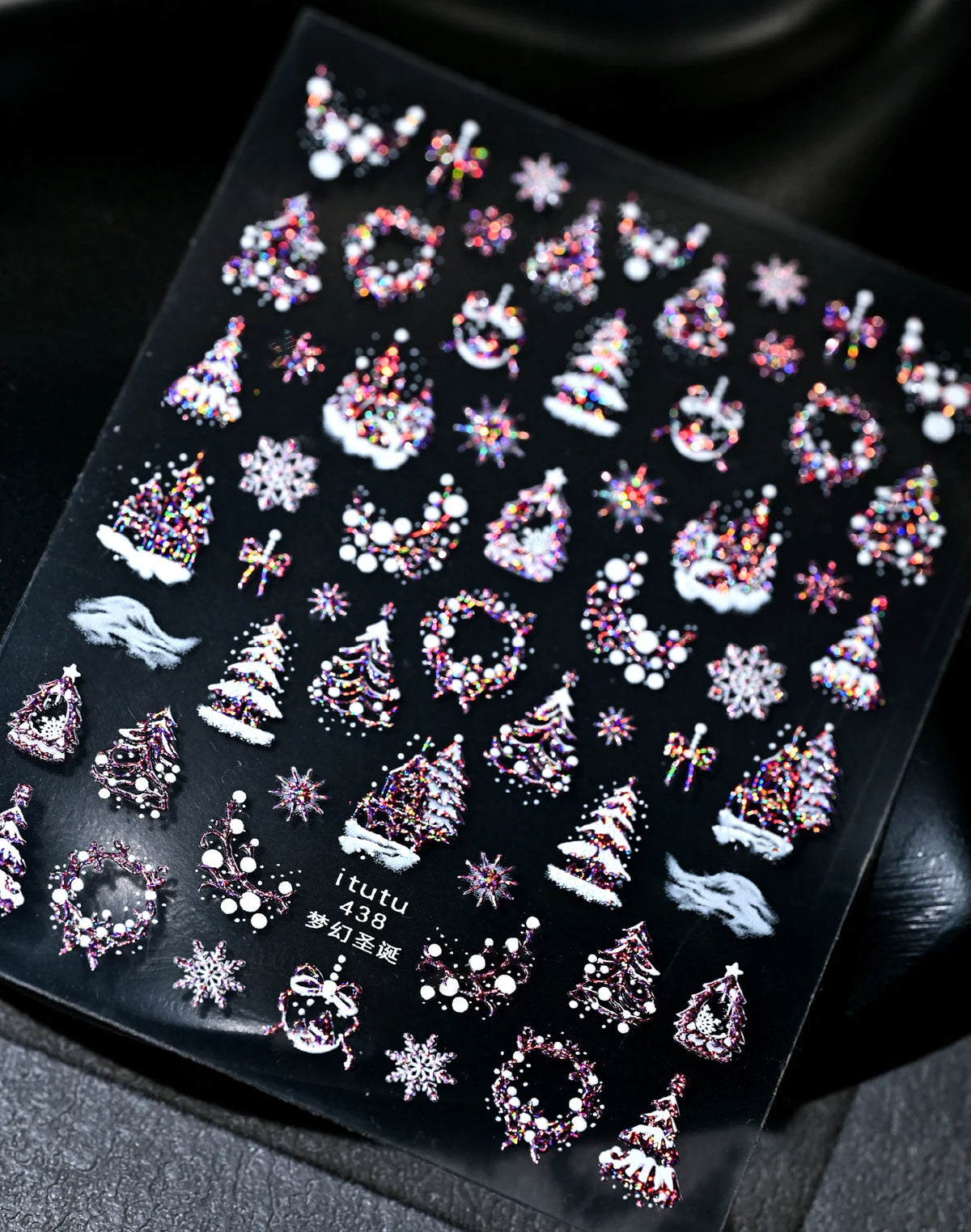 1 Stück 5D Dazzling Christmas Nail Art Aufkleber Gold/Rosa/Blau/Lila Weihnachtsbaum Schneekranz Nagelaufkleber Charmante Weihnachten Nageldeko