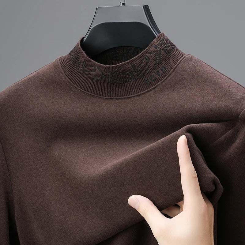 Hochwertiger Herren-Pullover aus Samt mit halbhohem Halsausschnitt, langärmelig, warmes T-Shirt, Herbst-Winter, modische Stickerei, lässiger Pullover