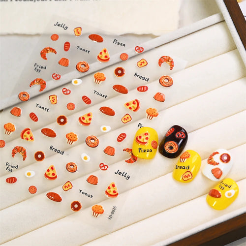 1 Blatt 5D Cartoon Toast Pizza Nagelaufkleber Niedliche Geprägte Brot-, Spiegelei- und Keks-Nagelsticker Frühstücks-Nagelslider